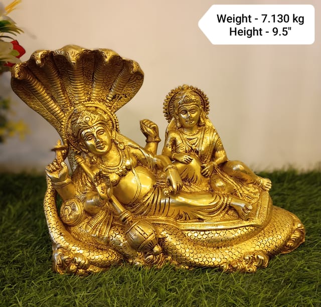 vishnu laxmi sitting