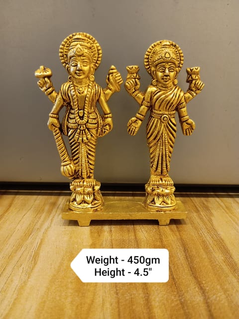 vishnu laxmi standing