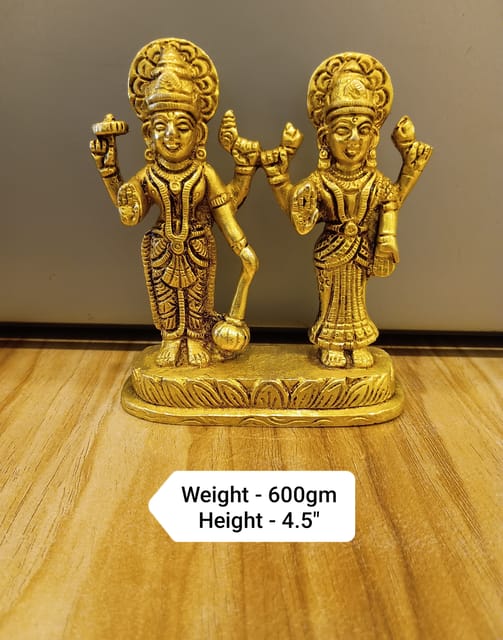 vishnu laxmi standing